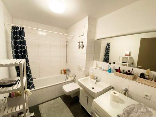 bad - 1 Zimmer Etagenwohnung in Stuttgart