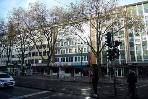 City-Hausansicht - Citylage Mülheim-Mitte Wohn-und Geschäftshaus-Mehrfamilienhaus mit 11 Wohnungen und zwei Gewerbeeinheiten