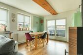 Essbereich vor Balkon - 