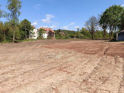 Außenansicht - Vielseitiges Grundstück mit Entwicklungspotenzial !