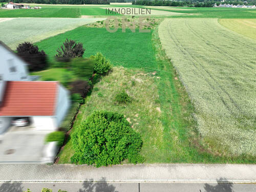 Bild 1 - Ebenerdiges Grundstück in sehr beliebter Lage