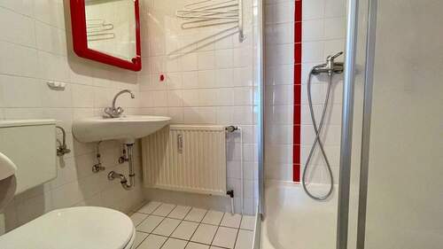 Duschbad im Erdgeschoss - 