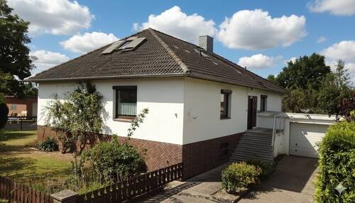 Eingangsseite - 6 Zimmer Einfamilienhaus in Bröckel