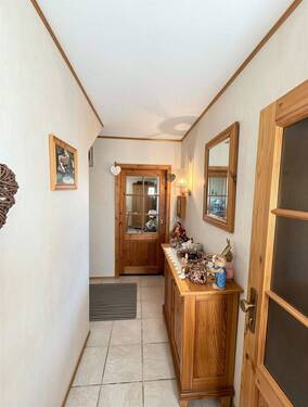 Flur EG - Mehrfamilienhaus, Wohnhaus mit 171,00 m&sup2; in Steinwenden zum Kaufen