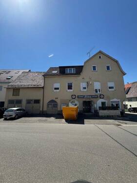 Bild 2 - 3 Zimmer Mehrfamilienhaus, Wohnhaus zum Kaufen in Holzmaden