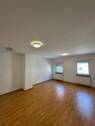 Bild 3 - 3 Zimmer Mehrfamilienhaus, Wohnhaus in Holzmaden