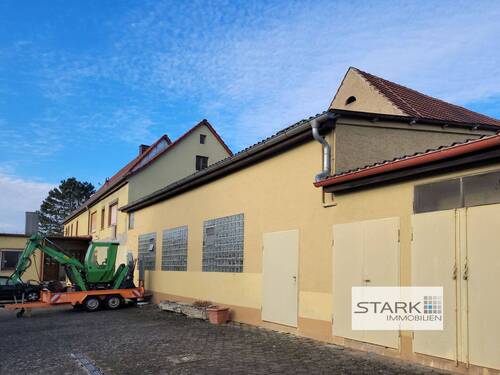 A Innenhof (1).jpg - Mehrfamilienhaus, Wohnhaus mit 262,00 m² in Kleinrinderfeld zum Kaufen