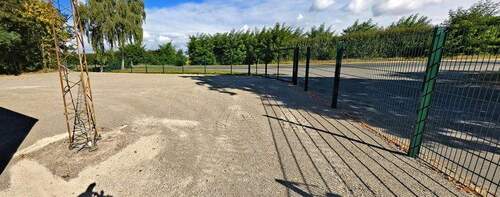 Aussengelände mit Zufaht - 