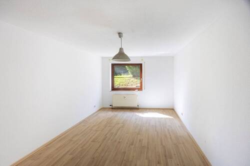 Schlafzimmer EG - 8 Zimmer Mehrfamilienhaus, Wohnhaus zum Kaufen in Ingersheim