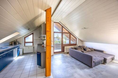 Küche und Wohnbereich DG - 