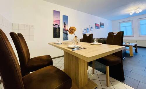 Esstisch.jpeg - 3 Zimmer Etagenwohnung in Göhren