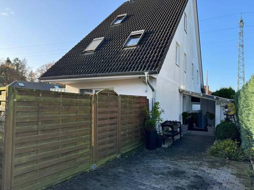 24323 LooseImmo Seitenansicht - 4 Zimmer Einfamilienhaus in Pönitz