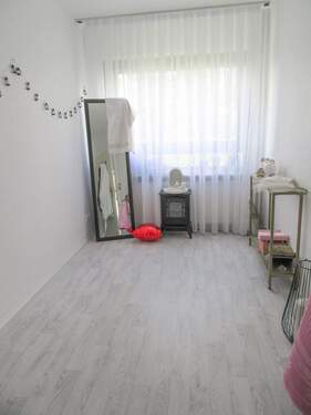 Kinder-/Arbeitszimmer - 