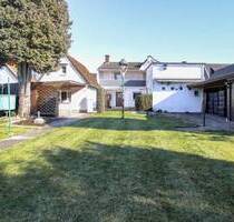 Charmantes Familienhaus mit großem, uneinsehbarem Garten in ruhiger Bestlage von Rheda - Rheda-Wiedenbrück