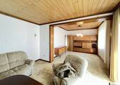 Wohn-/ Esszimmer - 