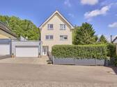 Straßenansicht - 6 Zimmer Einfamilienhaus zum Kaufen in Kaiserslautern