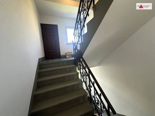 Treppenhaus - Mehrfamilienhaus, Wohnhaus mit 235,30 m&sup2; in Hartha zum Kaufen