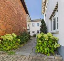 Mehrfamilienhaus in Lahnau - 650.000,00&nbsp;EUR Kaufpreis, in Lahnau (PLZ: 35633) Dorlar