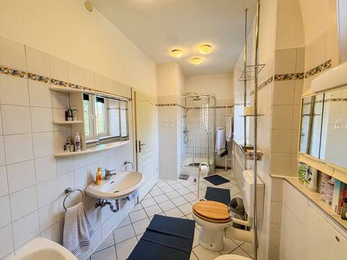 Badezimmer 1 - 