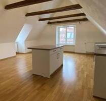 Helle Dachgeschosswohnung im Stadtzentrum von Kempten