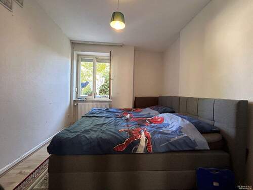 Schlafzimmer 1 - 3 Zimmer Etagenwohnung in Wiesbaden