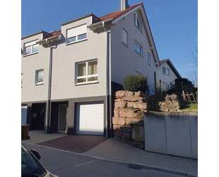 Kieselbronn-neuwertiges Reihenendhaus