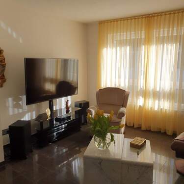 Wohnzimmer - 4 Zimmer Reihenendhaus in Kieselbronn