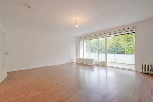 Wohnzimmer (2) - Etagenwohnung mit 88,00 m² in Hamburg zum Kaufen