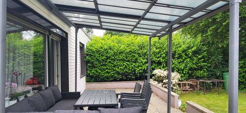 Terrasse mit Dach - 