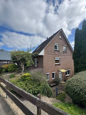 Außenansicht - Charmantes Einfamilienhaus in ruhiger Lage