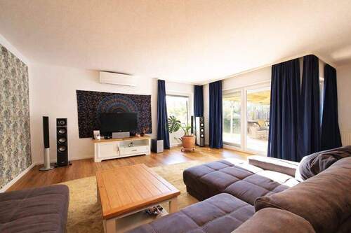 3. Wohnzimmer - Einfamilienhaus mit 120,00 m&sup2; in Falkensee zum Kaufen