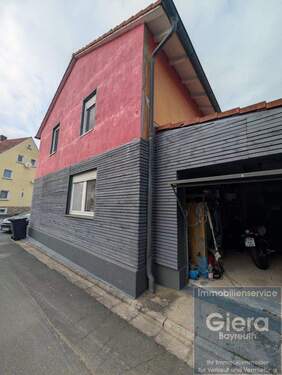 Rückansicht - Garage - 6 Zimmer Einfamilienhaus zum Kaufen in Stadtsteinach