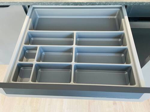 Besteckkasten mit viel Platz - 