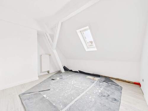 CAM05322G0-PR0017-STILL032.jpg - 