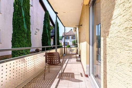 Balkon - Wohnung im EG - Mehrfamilienhaus, Wohnhaus mit 231,00 m&sup2; in Steinheim an der Murr zum Kaufen
