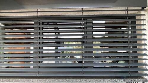 elektrische Außenjalousien.jpg - Doppelhaushälfte mit 140,00 m&sup2; in Weilburg zur Miete