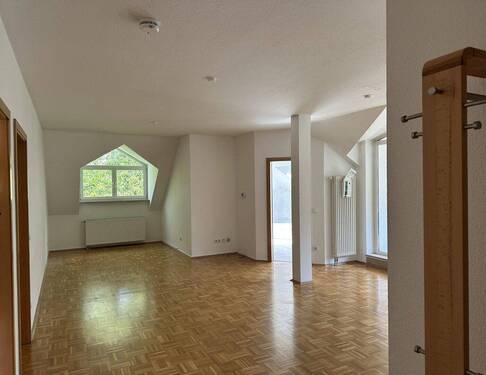 Zimmer 1 - Etagenwohnung mit 106,00 m&sup2; in Kassel zur Miete