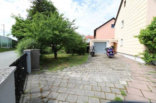 Einfahrt - 