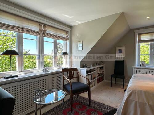 Schlafzimmer 1, OG - 