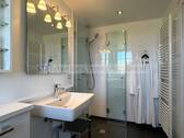 Badezimmer 2, OG - 