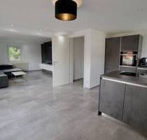 Moderne 2-Zimmer-Wohnung (66 m²) - Kernsaniert 2019 - Sofort bezugsfertig - Vöhringen