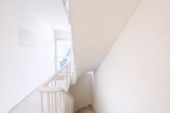 Treppenhaus - 2 Zimmer Etagenwohnung zum Kaufen in Weimar