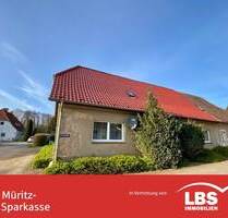 Ein Haus mit Potential - 80.000,00&nbsp;EUR Kaufpreis, ca.&nbsp; 125,00&nbsp;m&sup2;&nbsp;Wohnfl&auml;che in Peenehagen (PLZ: 17192) Alt Schönau