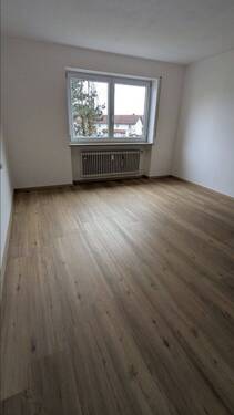 05 Schlafzimmer (1) - 2 Zimmer Etagenwohnung zum Kaufen in Burgkirchen an der Alz