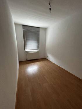 Bild 2 - 3 Zimmer Etagenwohnung zur Miete in Mönchengladbach