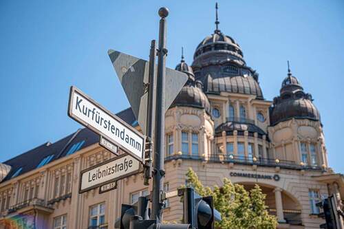 8835d705-f607-4fc3-9344-18eff49c0b1a - 