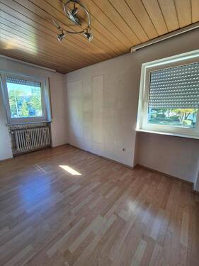 Kind 2.jpg - Reihenendhaus mit 118,00 m&sup2; in Neusäß zum Kaufen