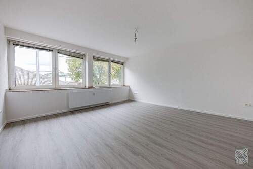 1. OG Wohnung rechts - Wohnzimmer - 