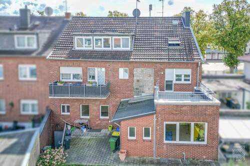 Rückseite - 6 Zimmer Mehrfamilienhaus, Wohnhaus zum Kaufen in Alsdorf