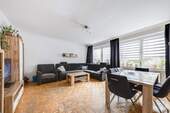 1. OG Wohnung links - Wohn-/Esszimmer - 